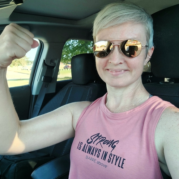 💕 Welcome to my Closet! 💕 - Picture 2 of 6